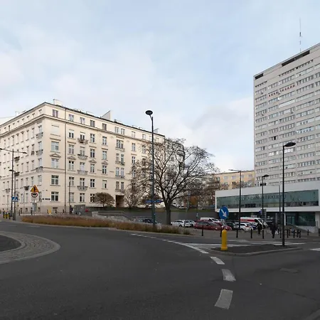 Tamka - Location, Park And Metro Nearby - By Rentujemy Apartment
