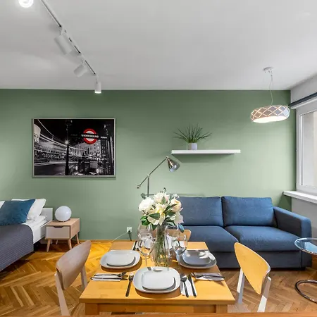 Tamka - Location, Park And Metro Nearby - By Rentujemy